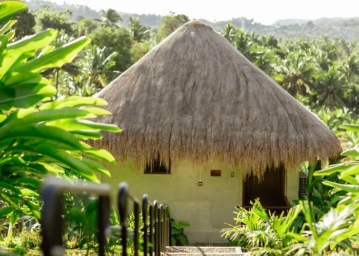 La Joya Farm & *